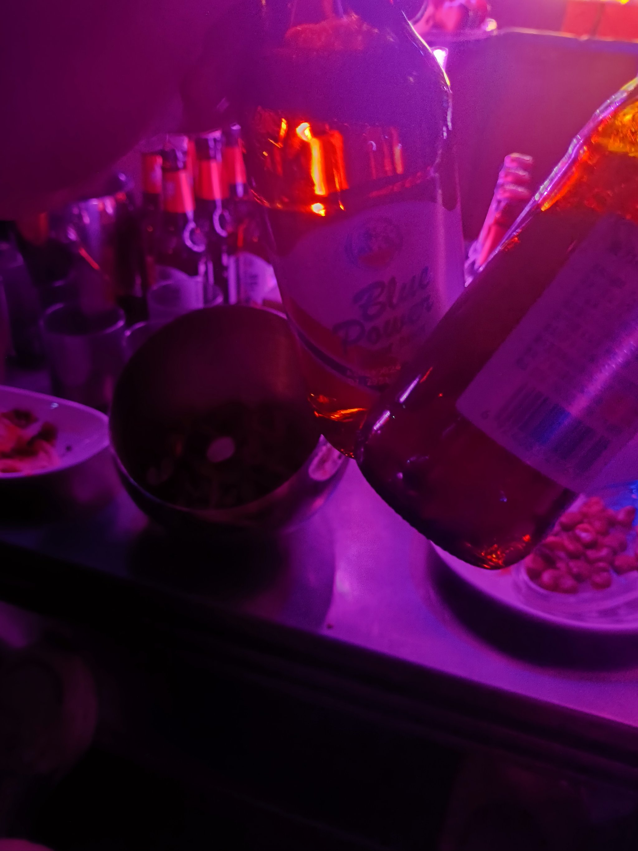 哈尔滨商务ktv与片场的区别-依兰县ktv预定